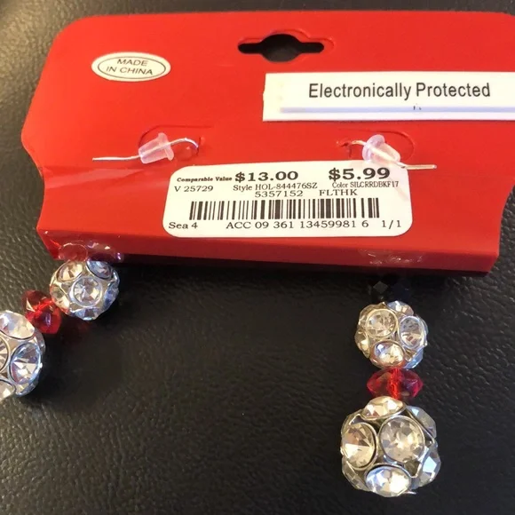 Crystal Bracelet & Snowmen Earrings. Faceted glass beads. Holiday Christmas - Picture 5 of 5